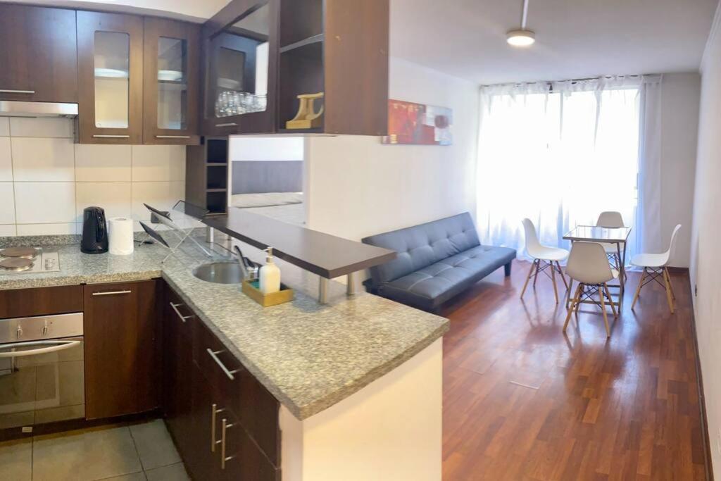 Excelente Ubicacion Y Comodo Depto En El Centro Santiago Eksteriør bilde